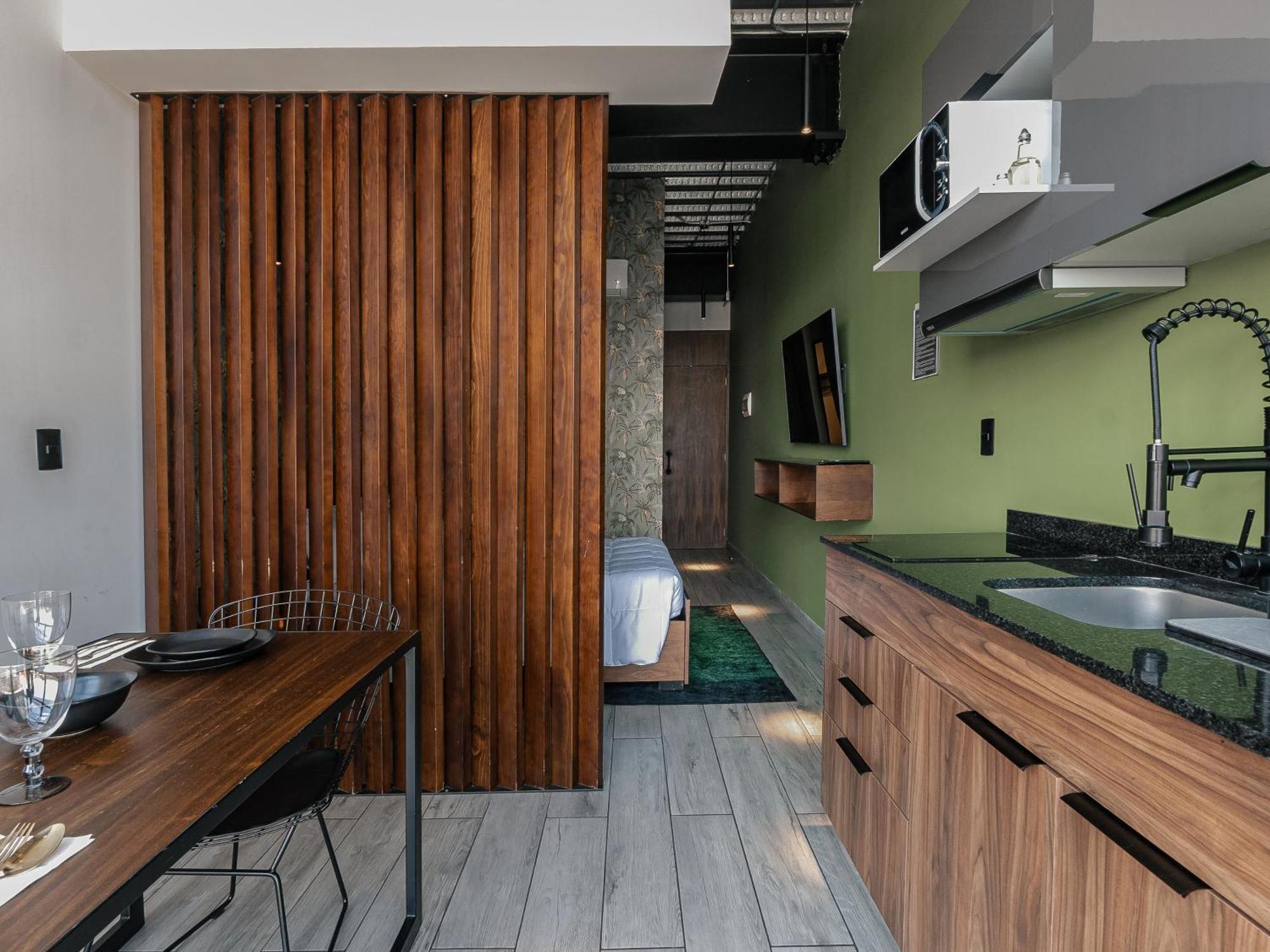The Jungle Loft Tropical Comfort In A Centric Location With Kitchen Kota Meksiko Bagian luar foto